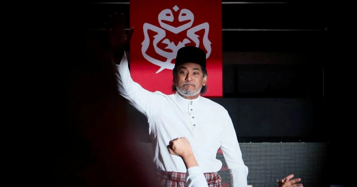 Khairy Jamaluddin Defers Negri Sembilan Election Decision to Umno Leadership