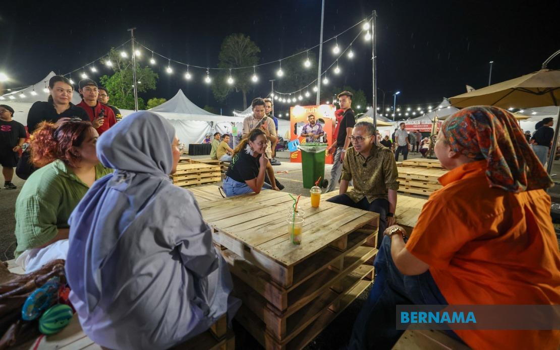 Minister Fahmi Upbeat on RIUH Pi HAWANA Carnival Success, Urges Penang Public to Attend