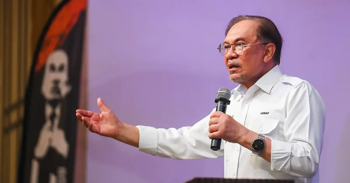 Anwar Accuses 'Free Najib' Movement of Dragging Pakatan Harapan into Johor Election
