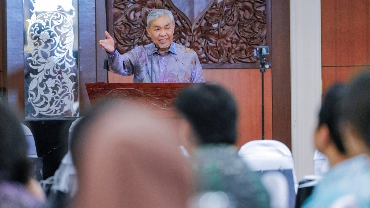 Malaysia Must Strengthen Cybercrime Laws, Says Deputy PM Ahmad Zahid