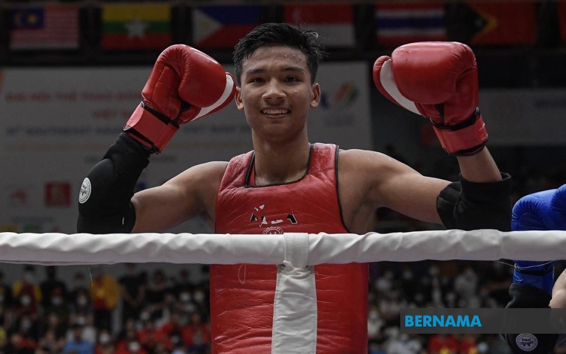 PM Anwar Rallies Nation Behind Muay Thai Champion's Historic World Title Pursuit