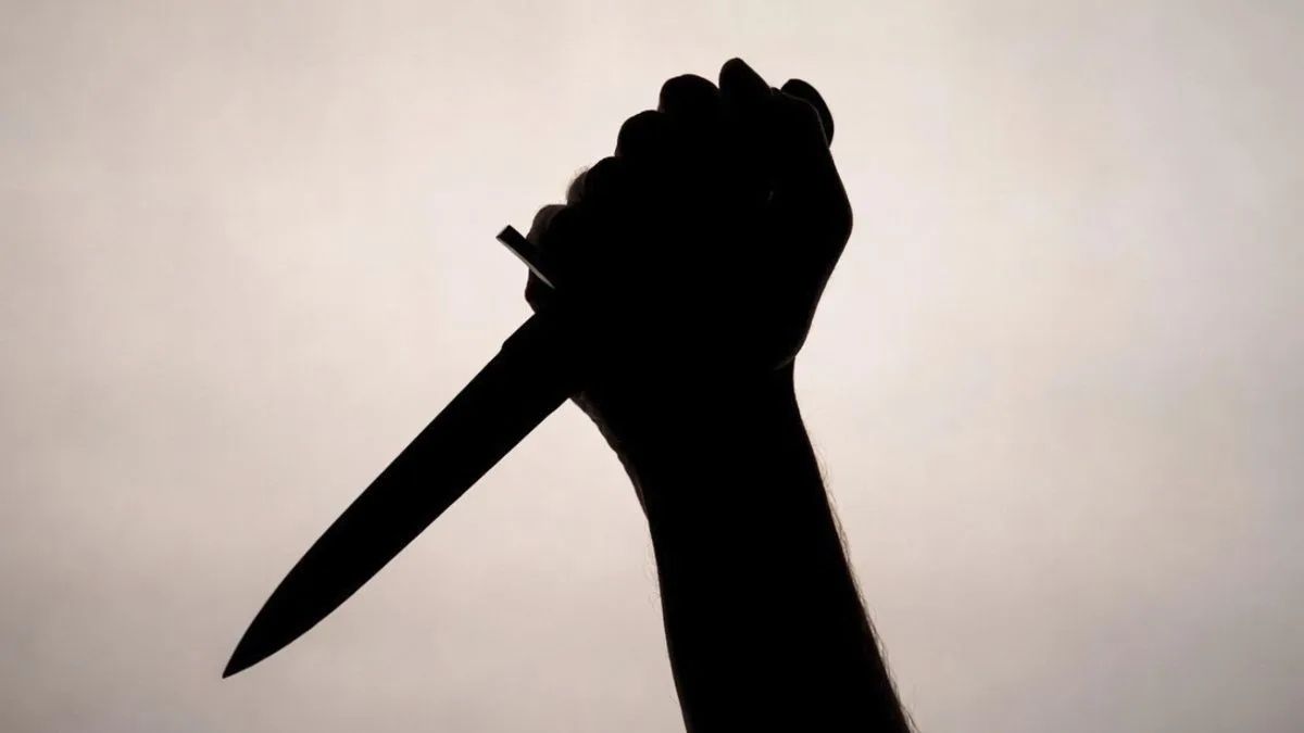 Woman stabbed in Indian market after days of harassment; suspect remains at large