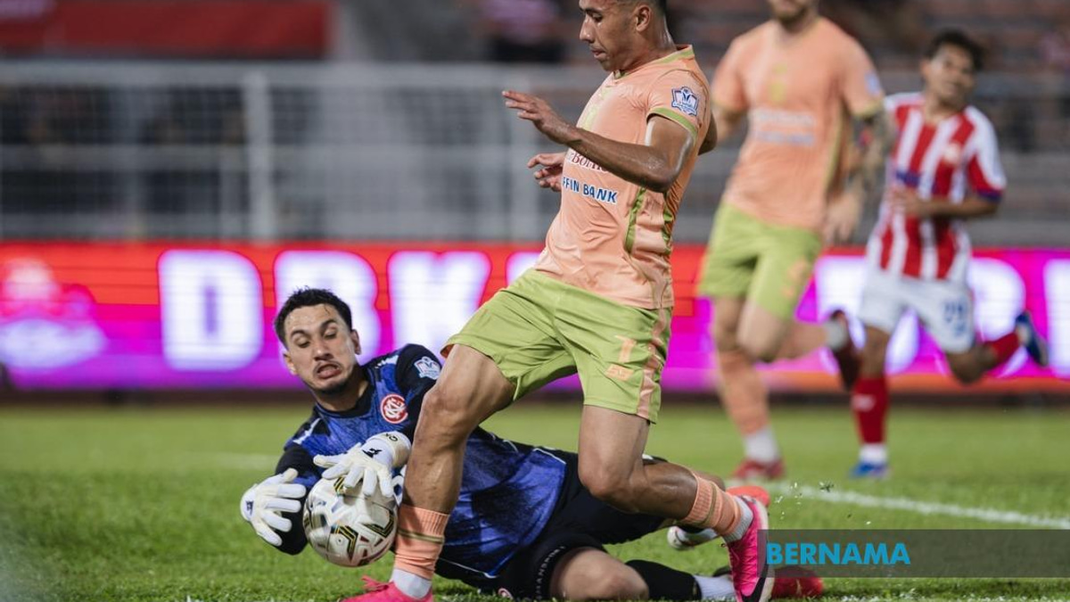 KL City's Unprecedented Crisis: Six-Goal Defeat Marks Darkest Day for Dollah Salleh