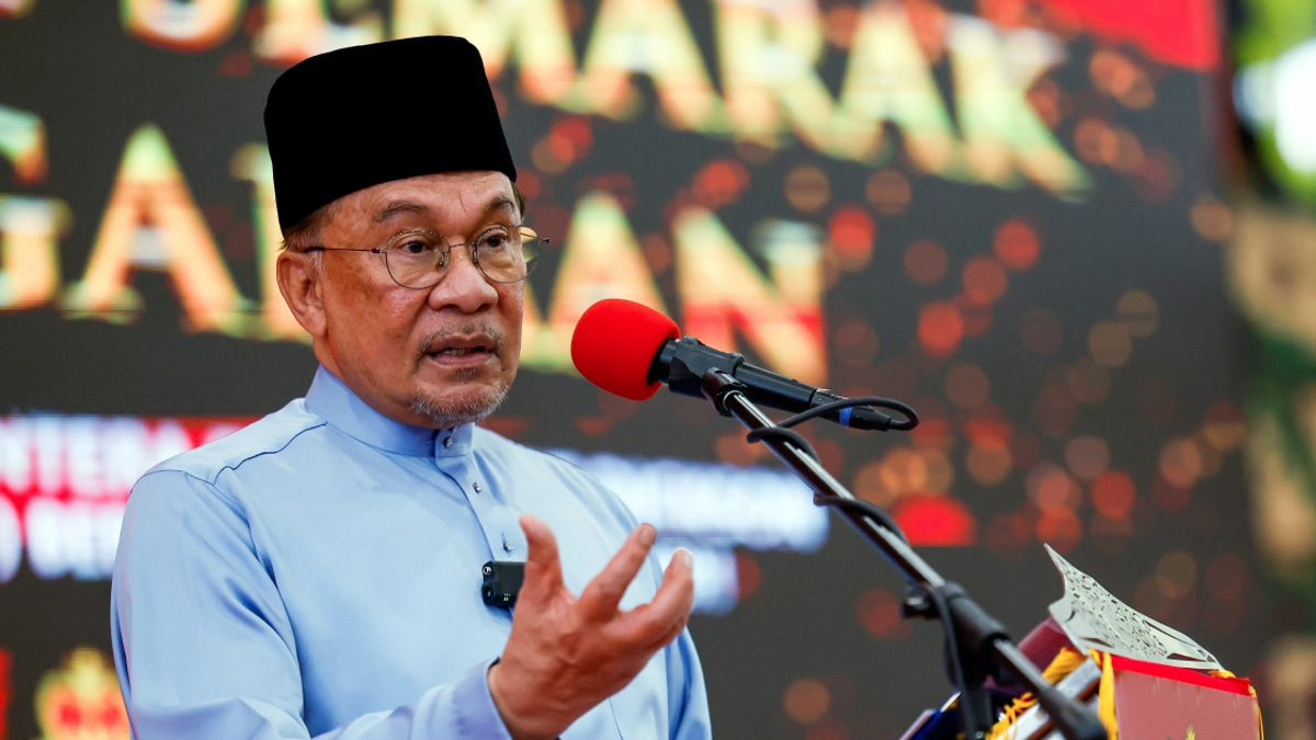 Malaysia to Pursue Further Negotiations with US Over New 10% Tariff
