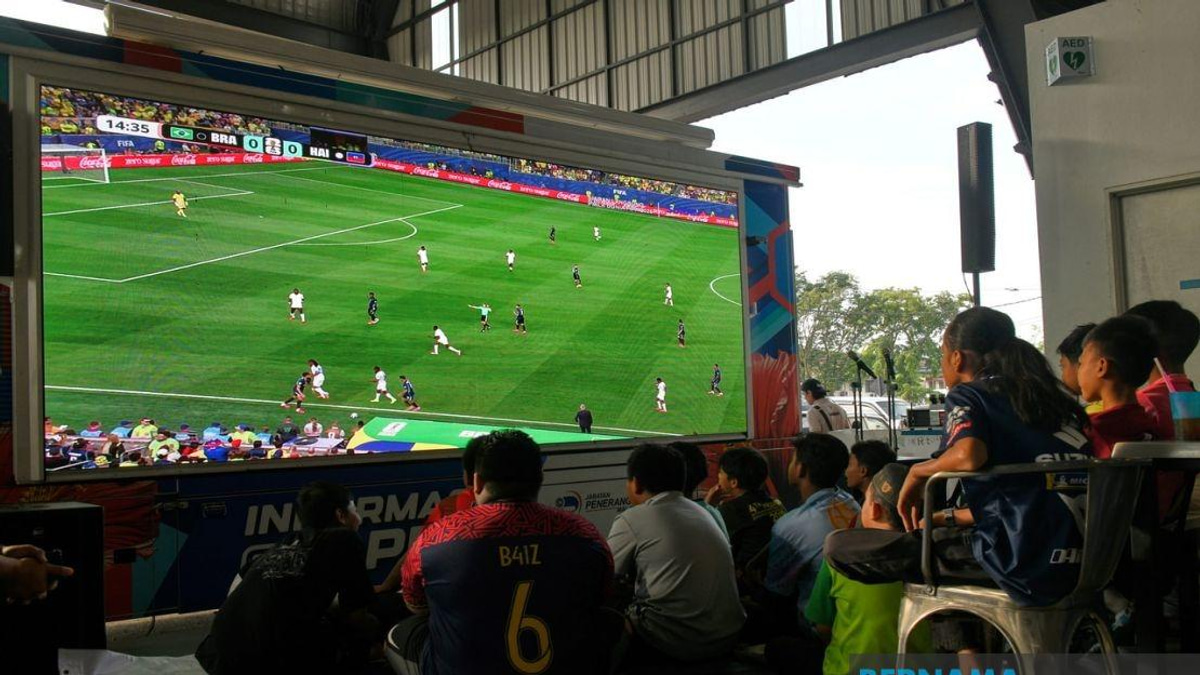 Free World Cup Broadcasts Ease Financial Burden on Malaysian Businesses and Families