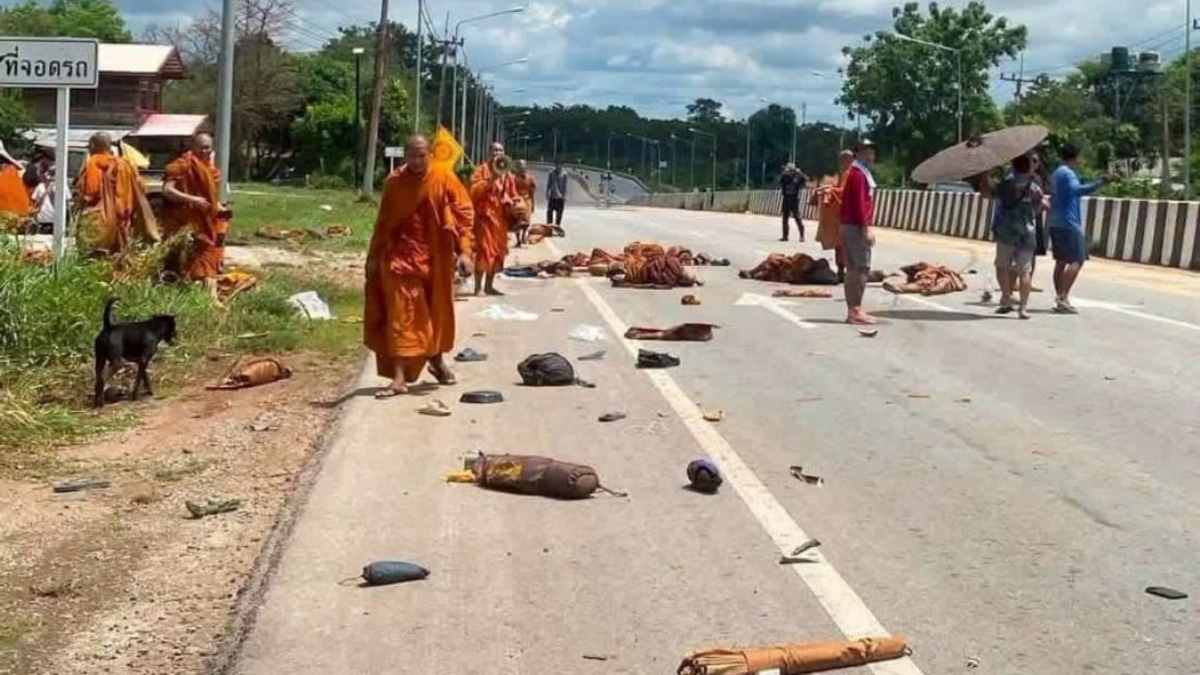 Eight Buddhist Monks Killed in Thailand Truck Collision During Religious Pilgrimage