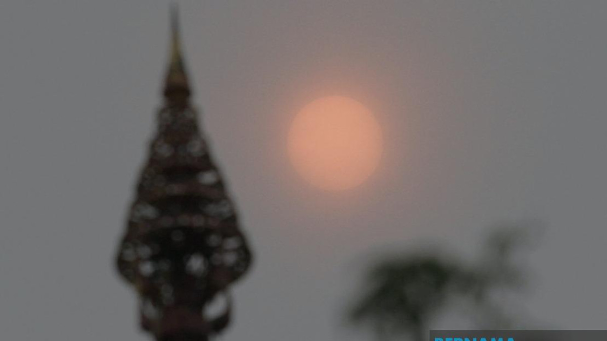 Selangor Steps Up Haze Fight as Air Quality Plummets Across State