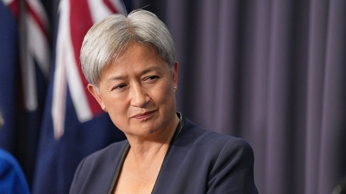 Australia's Foreign Minister Defends Multiculturalism Against Far-Right Challenge