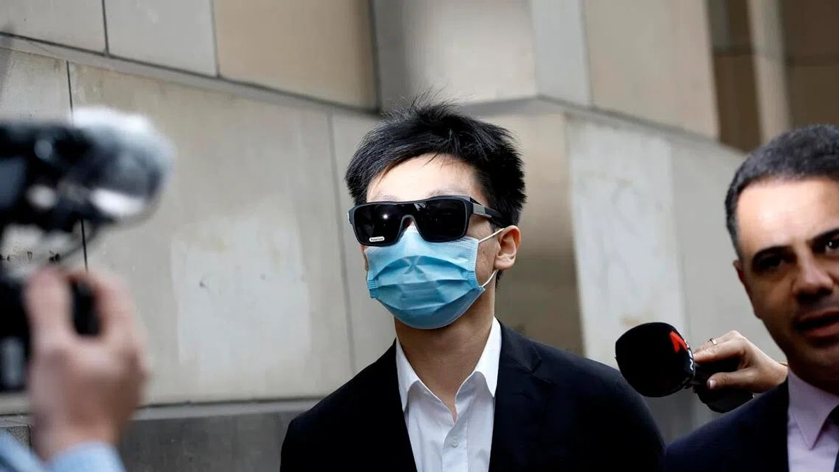 Singaporean trainee doctor in Melbourne pleads guilty to filming over 500 colleagues in hospital toilets
