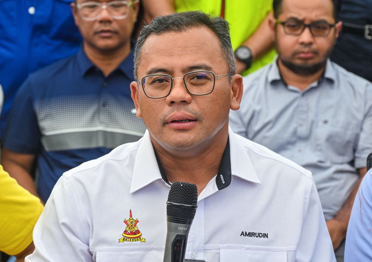 Selangor Assembly Speaker Has Authority to Rule on Assemblyman Status, Says Mentri Besar