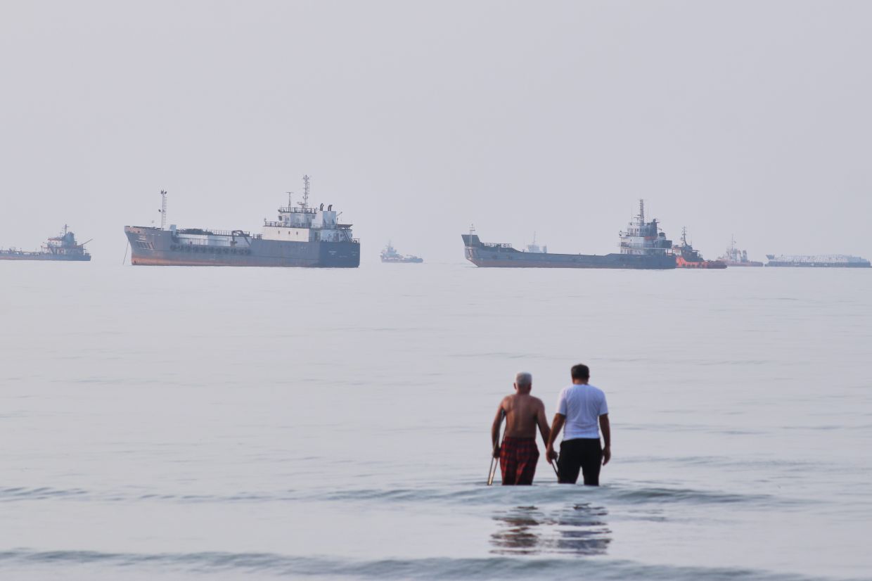 Iran Rejects Trump's Dialogue Overture as Fresh Missile Threats Escalate Hormuz Crisis