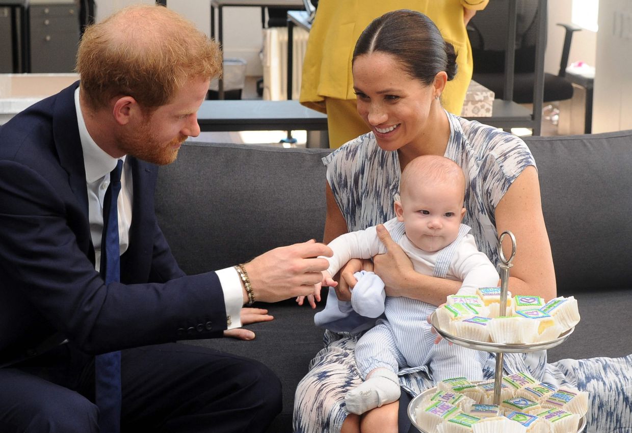 King Charles III welcomes Prince Harry and family to Highgrove House, marking rare reunion after six-year estrangement