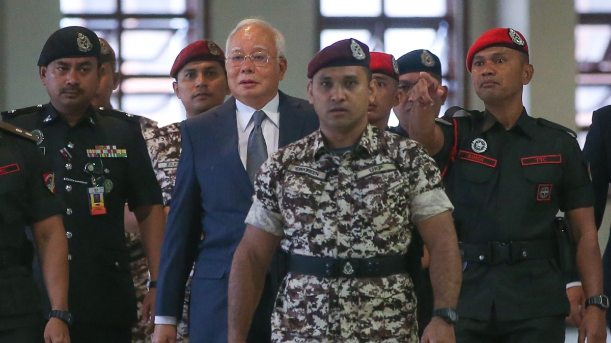 Najib Returned US$620m After GE13 Because He Was Uncomfortable Holding It, Court Hears