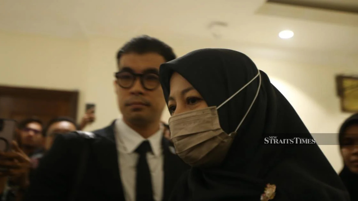 Tragedy at elite school: mother's heartbreaking regret over daughter's death