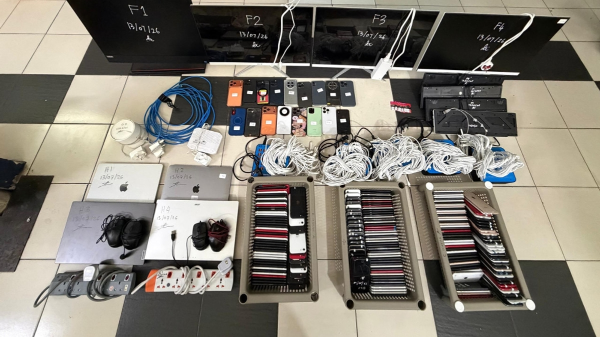 Police Dismantle Alleged Online Scam Network Operating from Perak, Detaining 18 Chinese Nationals