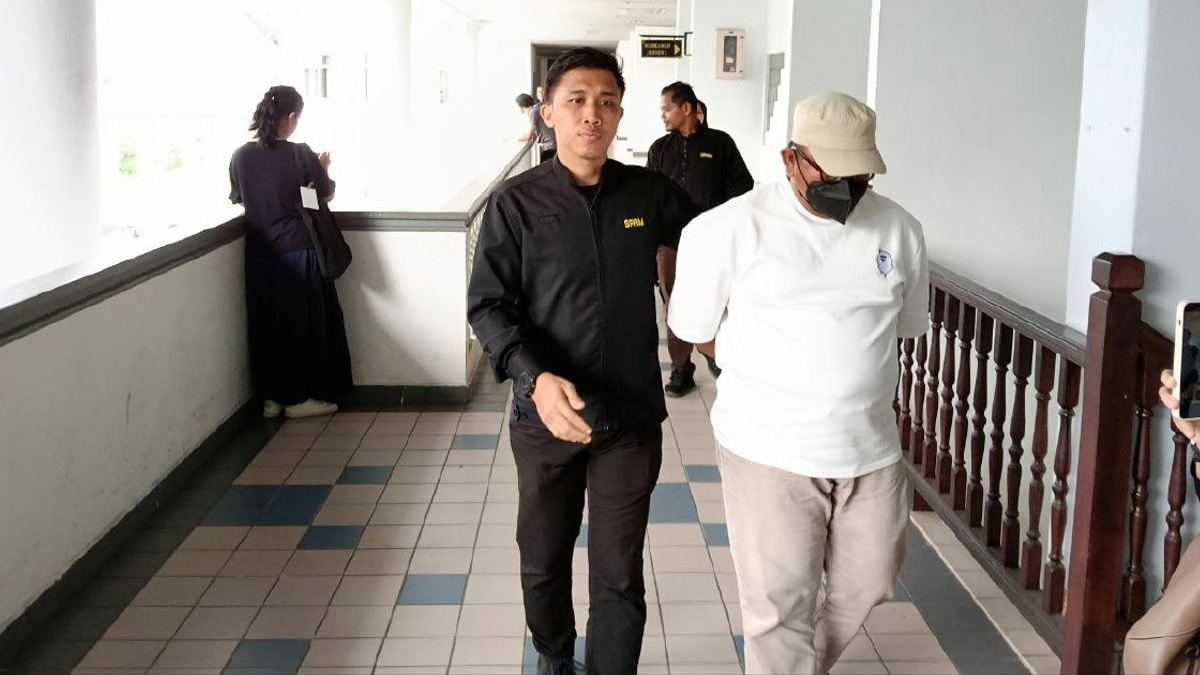 Immigration Officer Faces Bribery Charges Over RM1,950 in Monthly Payments from Restaurant Owner