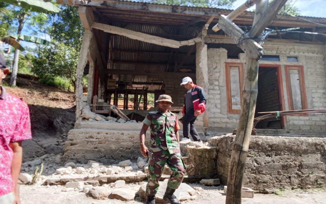 16 Malaysian Tourists Confirmed Safe Following 7.7-Magnitude Earthquake in East Nusa Tenggara