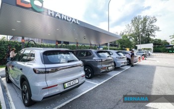 Chinese EV Charging Firm Emphasizes Local Adaptation Over Technology Copy-Paste