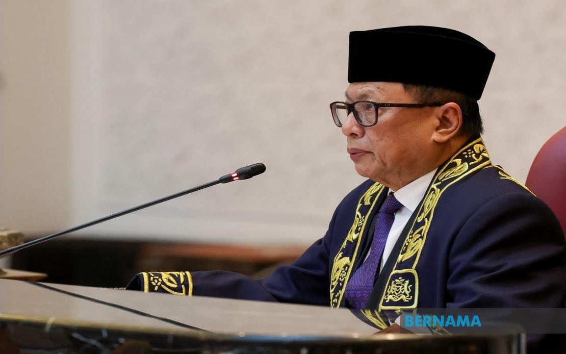 Puad Zarkashi Quits UMNO, Accuses Johor Leader of Being 'Yes-Man' Controlling Party