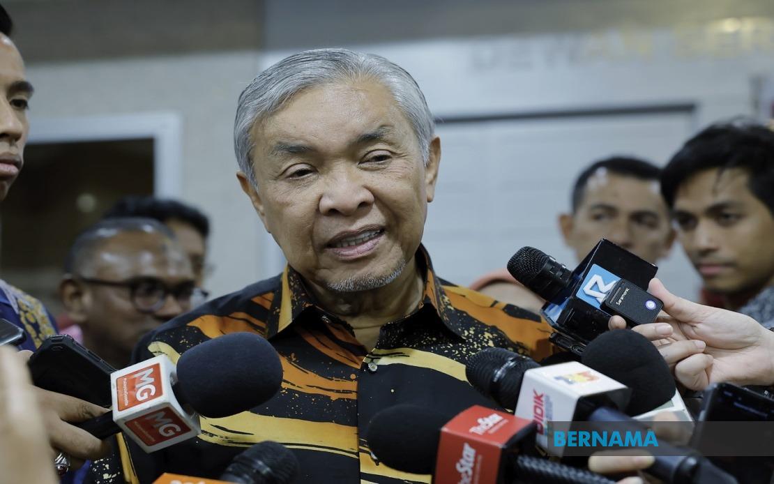 Civil Service Must Stay Clear of Politics, Ahmad Zahid Reminds Sector