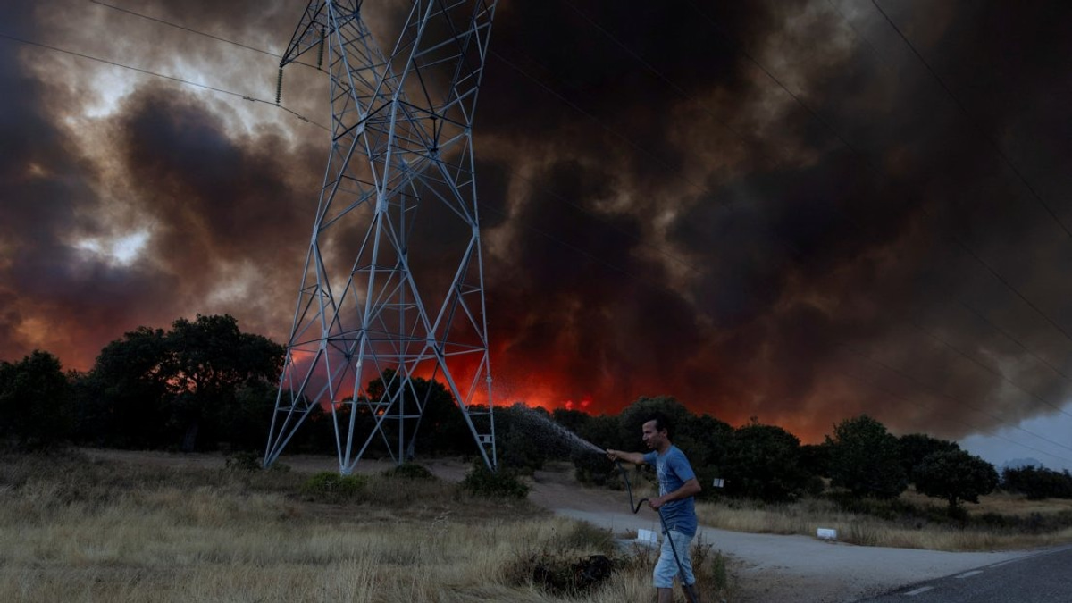 Spain Battles Major Wildfire Crisis as Climate Extremes Intensify Across Europe