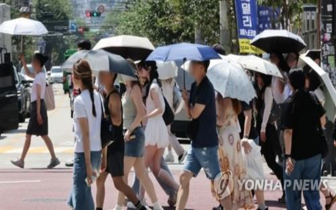 Seoul and South Korean cities swelter through severe heat wave as temperatures exceed 40°C