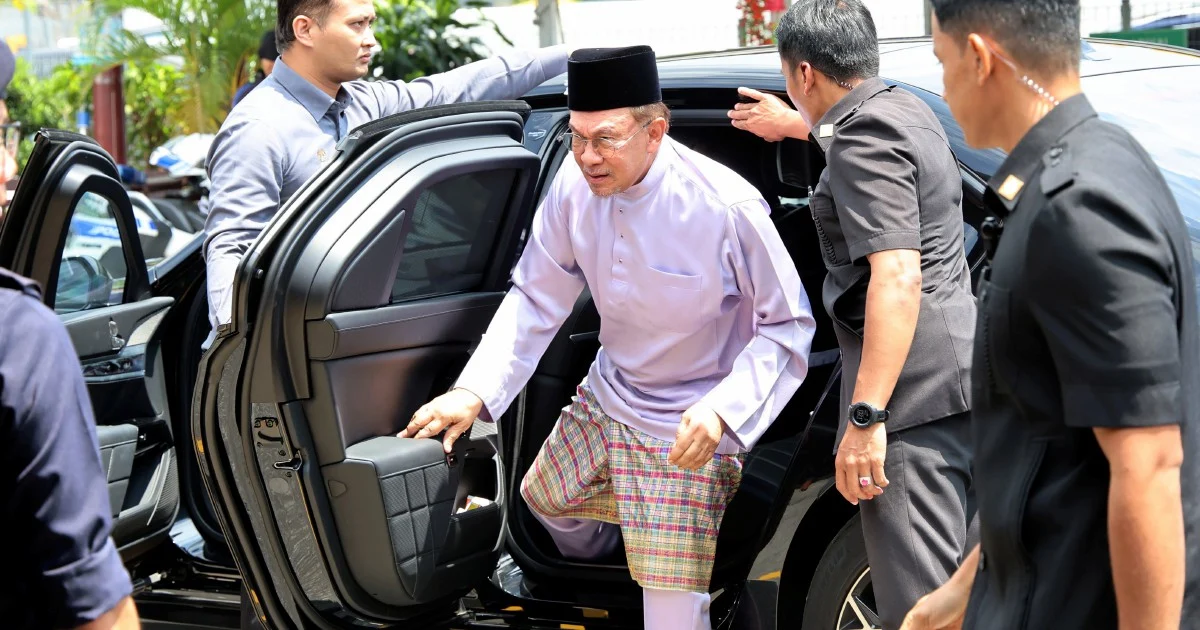 Anwar urges restraint and dignity in Johor election campaigns