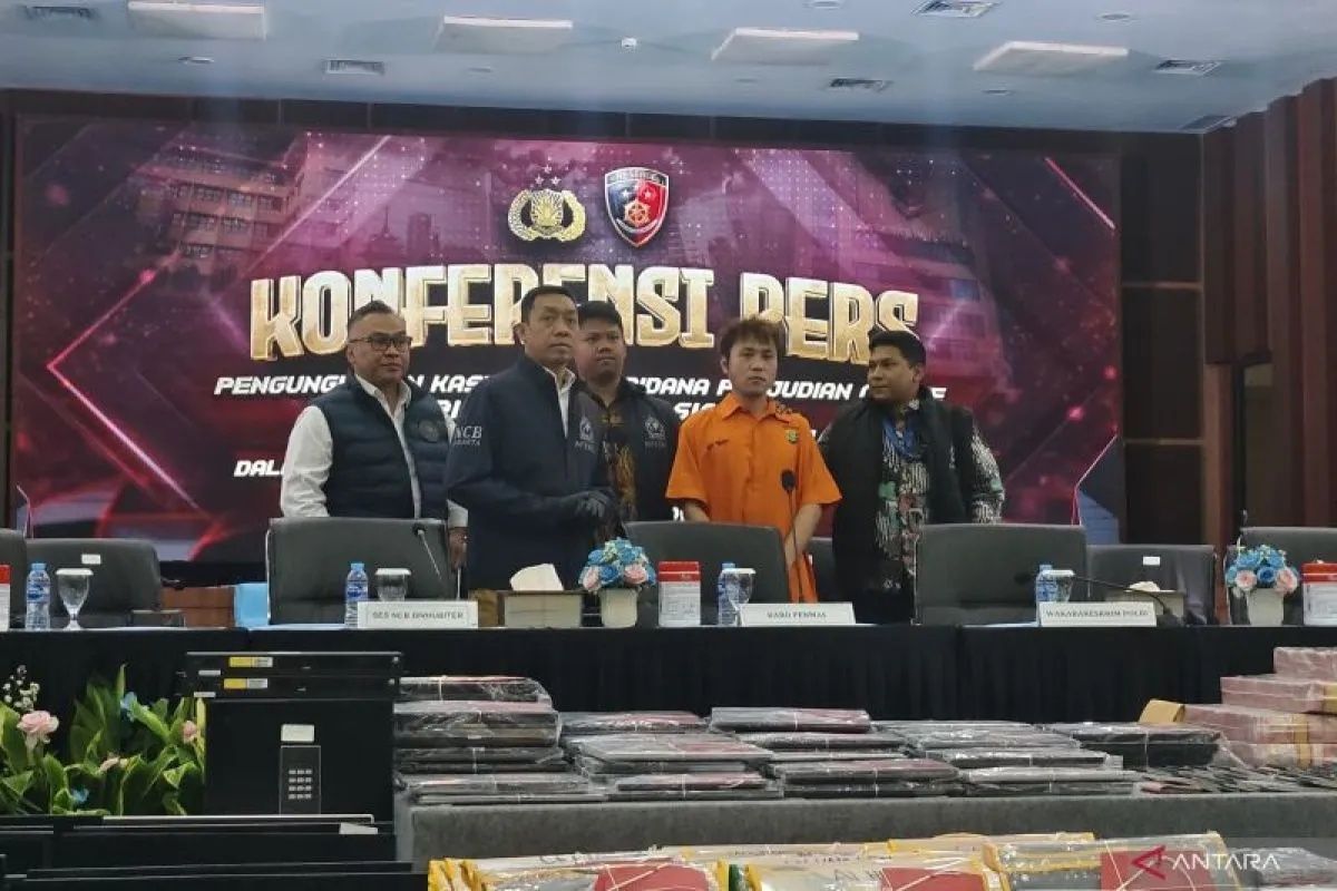 Chinese Fraud Kingpin Arrested at Jakarta Airport Following Interpol Red Notice