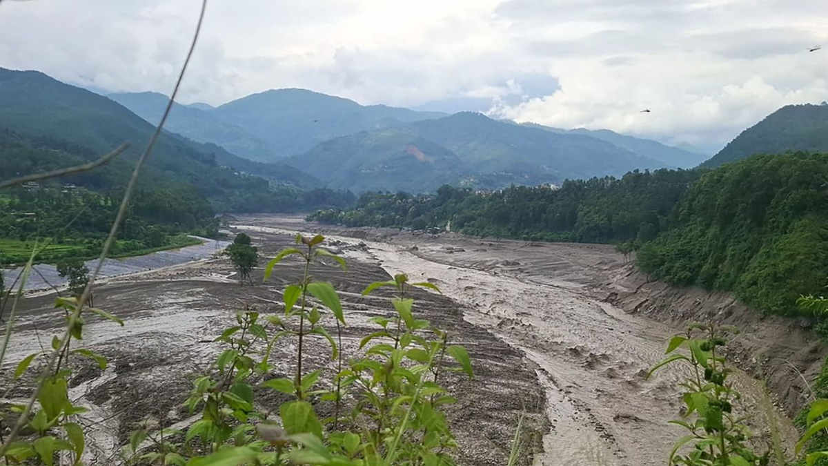 Nepal Avalanche Triggers Flash Floods, Killing 22 and Leaving Hundreds Missing
