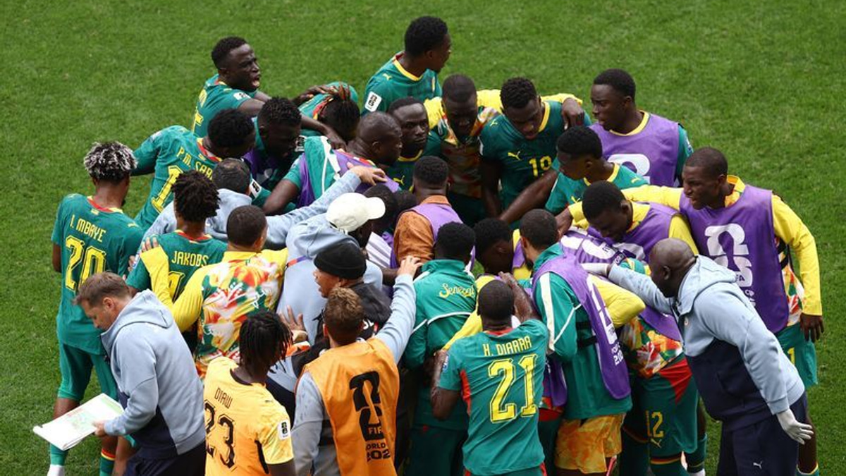 Senegal Football Federation Blames Team Doctor's Qualifications for World Cup Underperformance