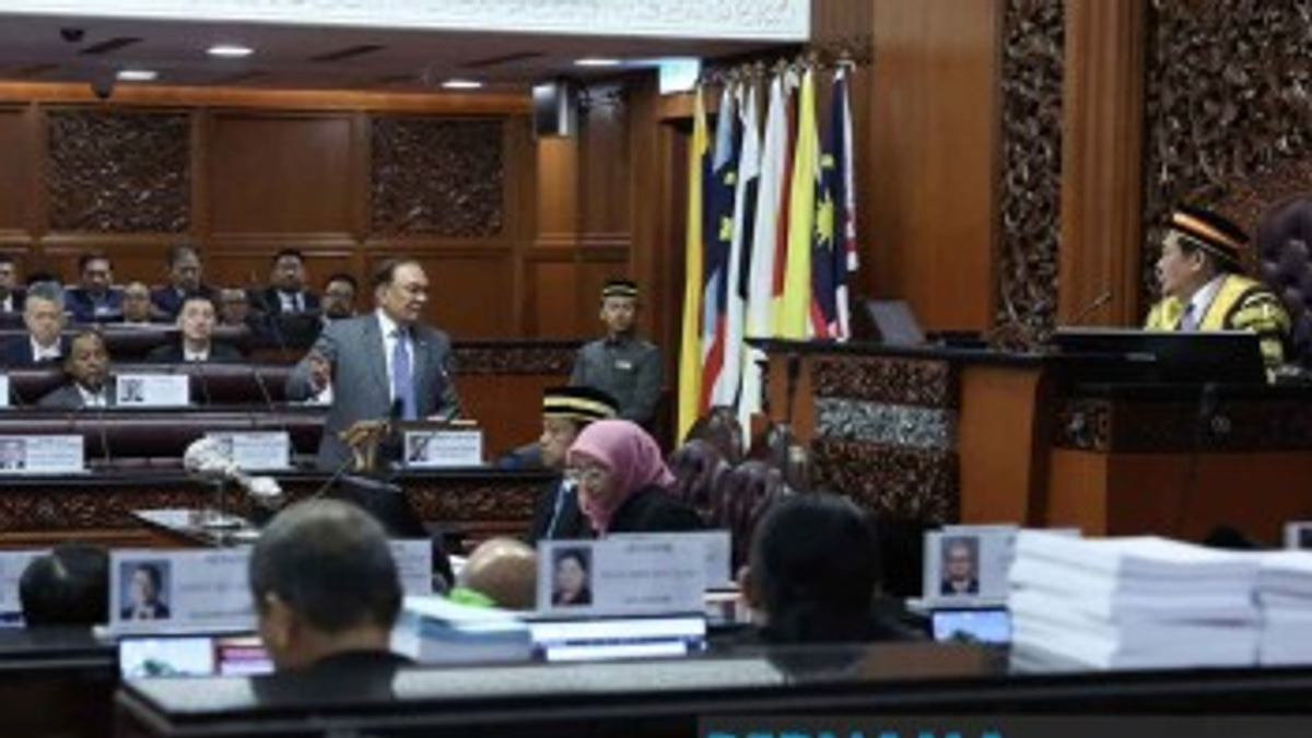 KWAP's RM12.9 Billion Profit Deserves Fair Assessment, PM Anwar Says