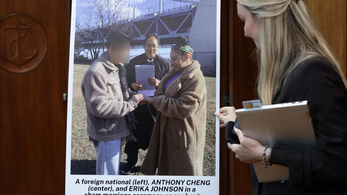 US Prosecutes 11 in Elaborate Marriage-Fraud Scheme Targeting Chinese Nationals