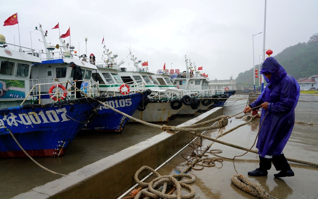 Zhejiang Escalates Typhoon Dolphin Response as 2026's 13th Storm Nears Landfall