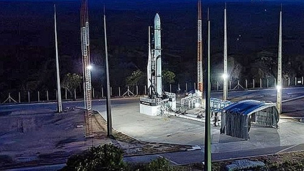 South Korea Delays Maiden Mir Solid-Fuel Rocket Launch Over Safety Issues