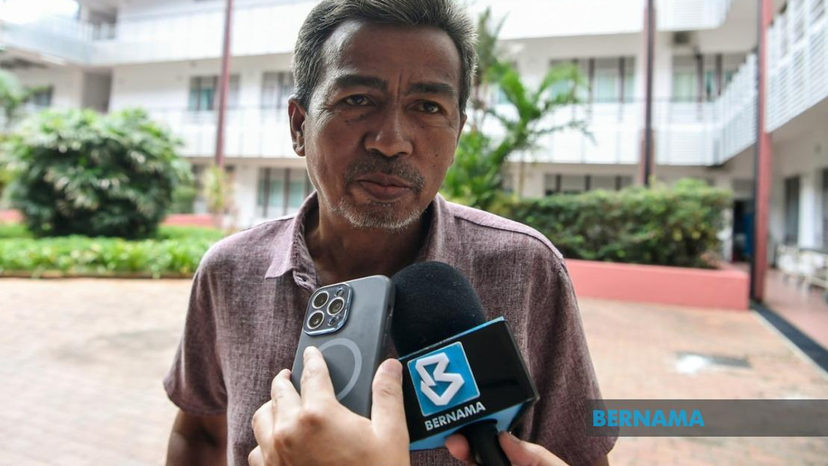 Langkawi Residents Embrace Government's Sea Ambulance Service as Healthcare Game-Changer