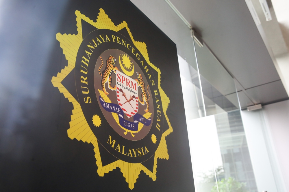 MACC Presses Former CFO Over RM370m Share Transaction in Tabung Haji Inquiry