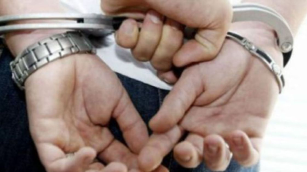 Malaysian arrested with girlfriend in Medan for trafficking drug-laced vapes