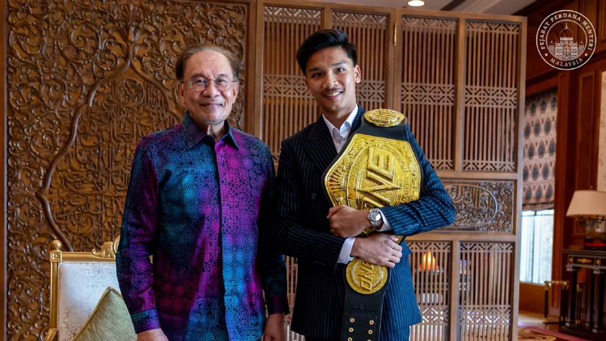 Anwar Hails Historic Achievement as Aliff Rakib Becomes First Malaysian ONE Muay Thai World Champion