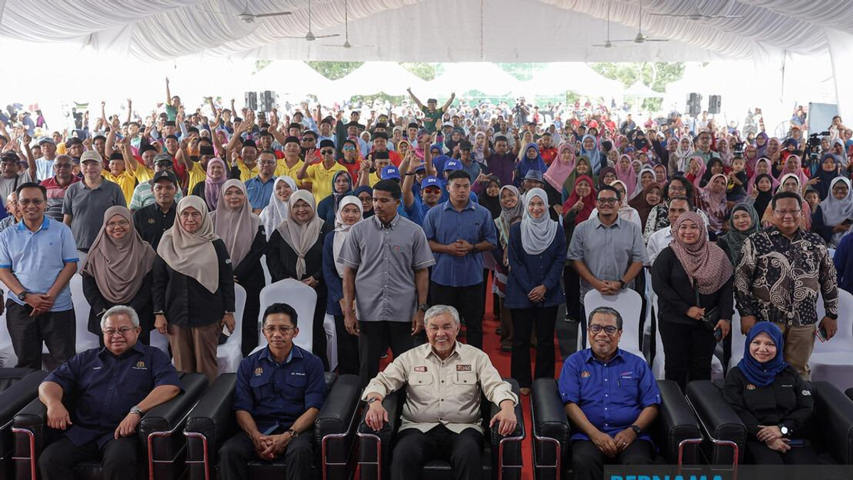 Ahmad Zahid Says New Political Alliances Essential for Stability as Malaysia Enters Fluid Electoral Phase