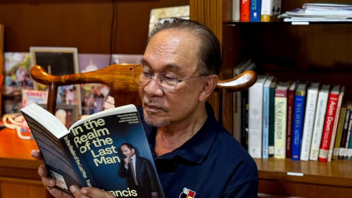 Prime Minister Anwar Ibrahim Discharged After Hernia Surgery