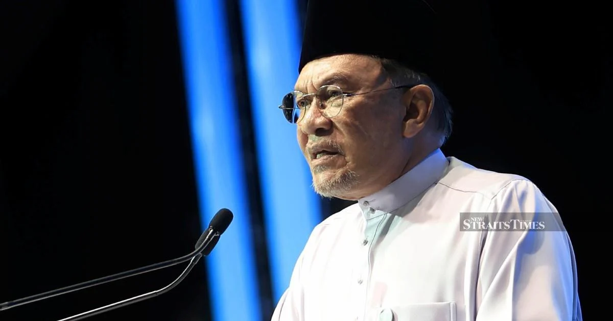 Muar District Office Dismisses Claims of Restricting PM Anwar's Access to Government Complex