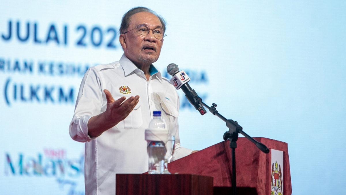 Anwar Defends Fuel Subsidies as Essential, Cautions Against Mounting National Debt