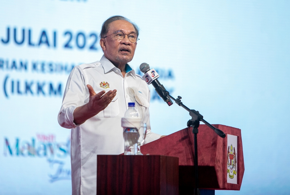 Anwar Defends Fuel Subsidies as Essential, Cautions Against Mounting National Debt