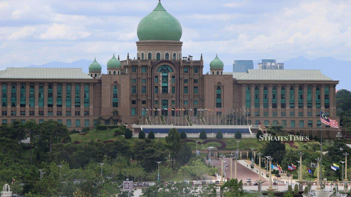 Malaysia's Delicate Balancing Act: Charting Economic Growth Amid Regional Tensions