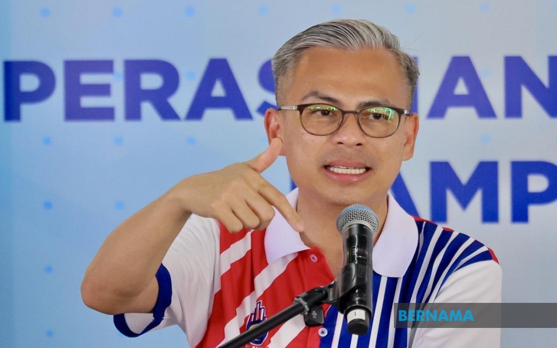 Fahmi Condemns Fake WhatsApp Account Impersonating PH's Endau Candidate in Johor Polls