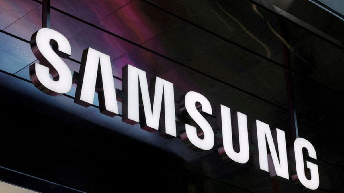 Samsung's Profit Surges 19-Fold on AI-Driven Memory Boom, Raising Regional Tech Questions