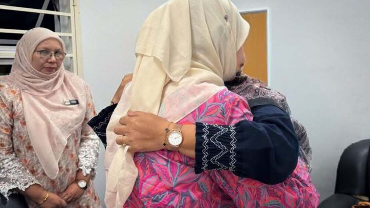 Education Minister Calls for Privacy for Family of Student Who Died at School