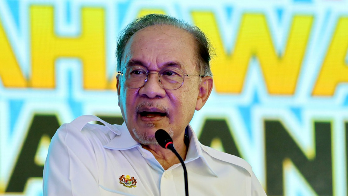 Anwar Makes Final Push on TikTok as Negri Sembilan Campaign Enters Final Hours