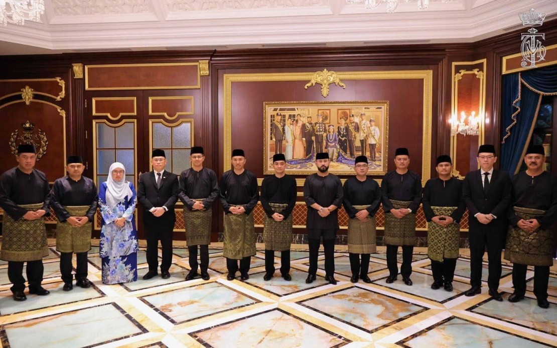 10 Johor Assemblymen Sworn In As State Exco Members