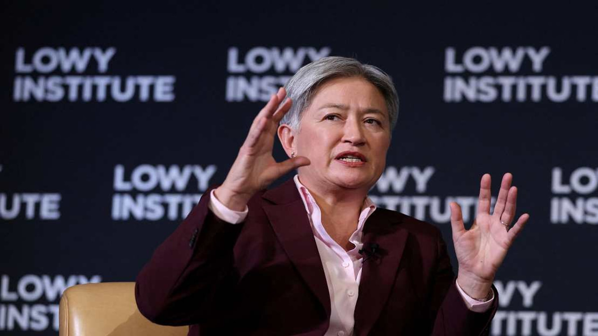 Australia's Foreign Minister Warns Monoculturalism Undermines National Strength